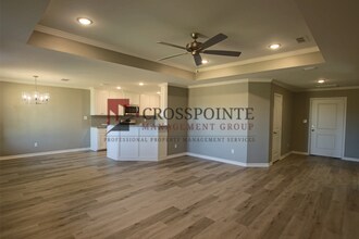 6015 Villa Rosa Way in Tyler, TX - Building Photo - Building Photo