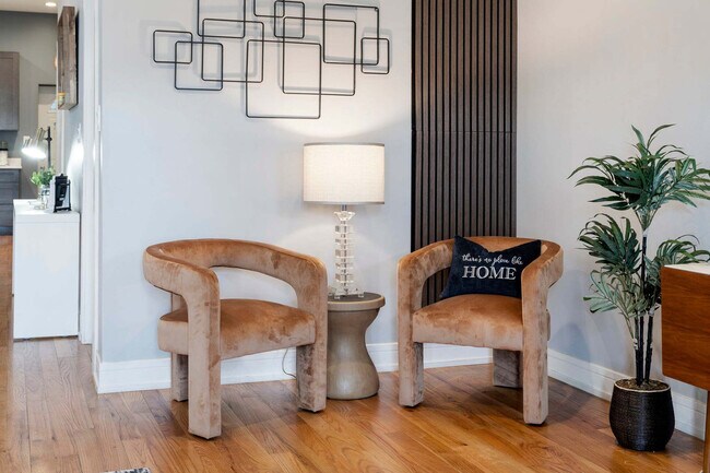 property at 111 S Paulina St
