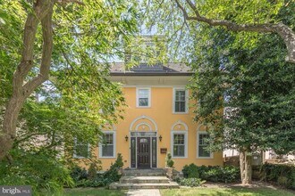 3224 Cleveland Ave NW in Washington, DC - Building Photo - Building Photo