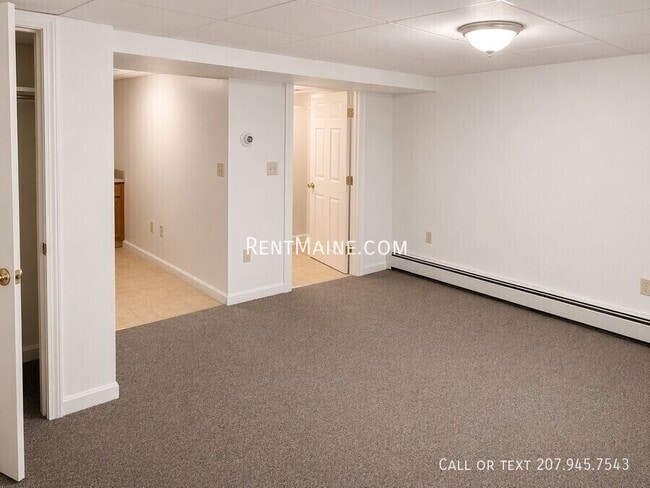 104 Main St in Winterport, ME - Building Photo - Building Photo