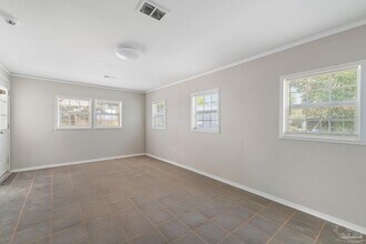 8 Goodman Ln in Pensacola, FL - Building Photo - Building Photo