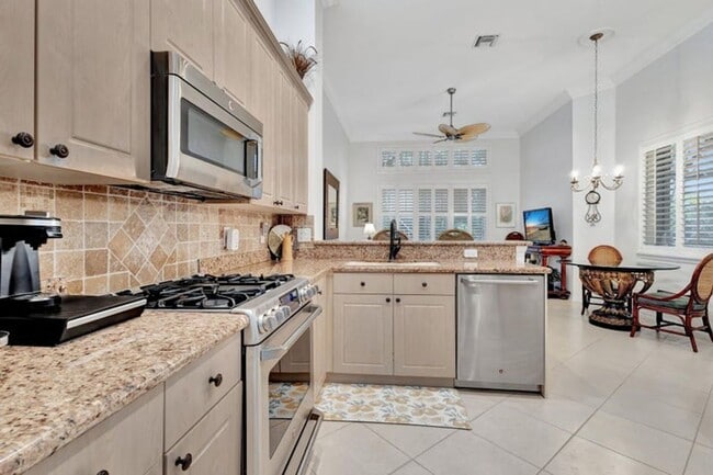 10732 Grande Blvd in West Palm Beach, FL - Building Photo - Building Photo