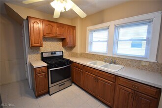 1660 Glenmount Ave in Akron, OH - Building Photo - Building Photo