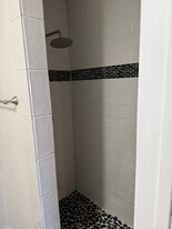 436 E Wright Blvd in Universal City, TX - Building Photo