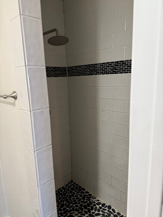 436 E Wright Blvd in Universal City, TX - Building Photo