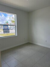 1161 SE 1st St in Florida City, FL - Building Photo - Building Photo