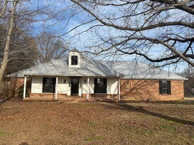 375 Plum Tree Cir in Munford, TN - Building Photo