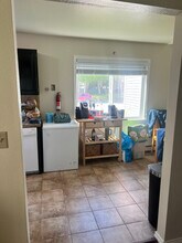 8933 Lakehurst Dr in Anchorage, AK - Building Photo - Building Photo