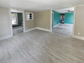 262 W 4th St S in Fulton, NY - Foto de edificio - Building Photo