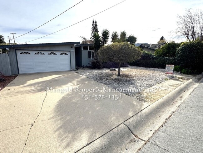 26379 Mission Fields Rd in Carmel By The Sea, CA - Building Photo - Building Photo