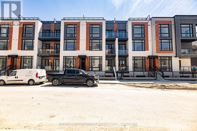 11-1511 David Eyer Rd in Richmond Hill, ON - Building Photo - Building Photo