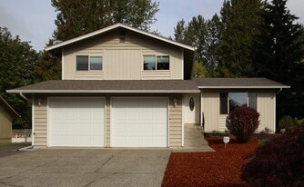 27511 43rd Ave S in Auburn, WA - Building Photo