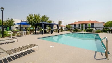 Mesa Station Apartments in Mesa, AZ - Foto de edificio - Building Photo