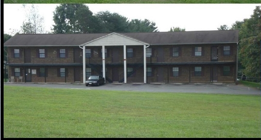 Woodbriar Apartments in Rural Hall, NC - Foto de edificio