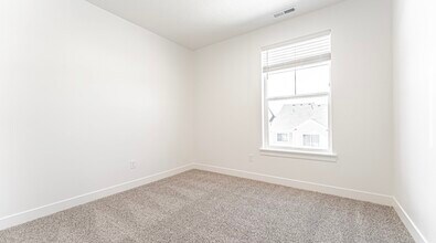 898 Hemsworth Wy in Saratoga Springs, UT - Building Photo - Building Photo
