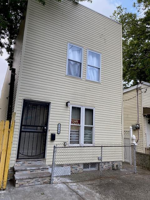 58-50 St Felix Ave in Queens, NY - Building Photo