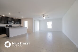 1374 Brenway Dr in Mascotte, FL - Building Photo - Building Photo