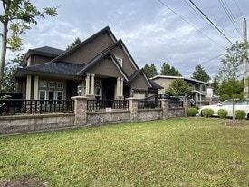 11655-1187A 87a Ave in Delta, BC - Building Photo