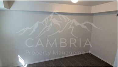 6046 S 4000 W in Kearns, UT - Building Photo - Building Photo