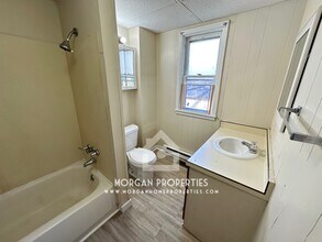 820 W Howard St in Muncie, IN - Foto de edificio - Building Photo