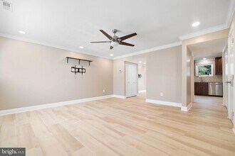 1365 Almond Dr in Annapolis, MD - Building Photo - Building Photo