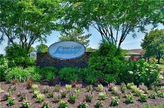 520 Hillshire Way in Virginia Beach, VA - Building Photo - Building Photo
