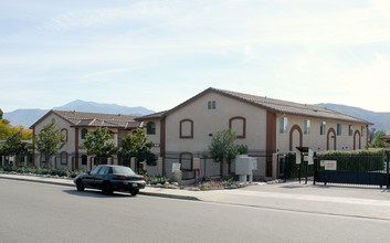 Towne Apartments in Banning, CA - Building Photo - Building Photo