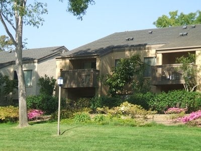 Villa La Jolla in La Jolla, CA - Building Photo - Building Photo