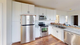 24 5th St in New Rochelle, NY - Building Photo