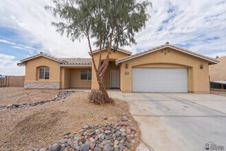 11626 E 28th Pl in Yuma, AZ - Building Photo - Building Photo