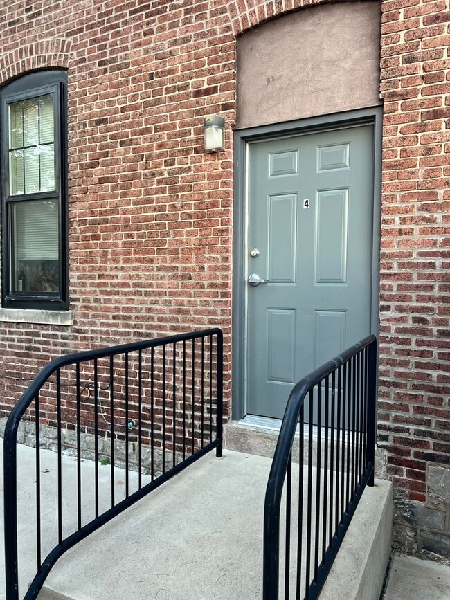 property at 602 N Queen St