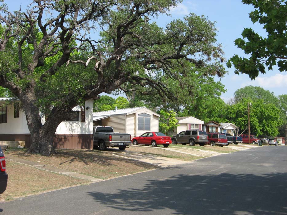 Oak Grove Mobile Home Park in Kerrville, TX - Building Photo