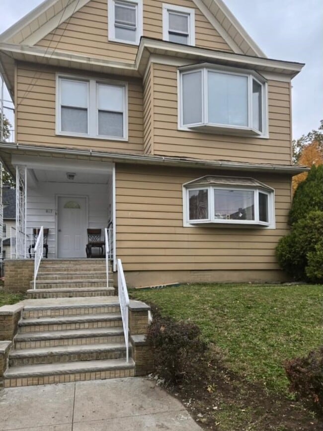 property at 817-819 Avenue C