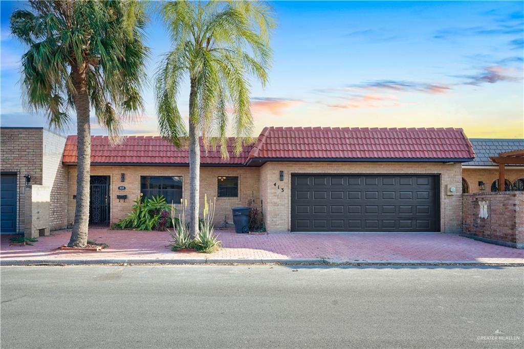 21 Toronto Ave in McAllen, TX - Building Photo