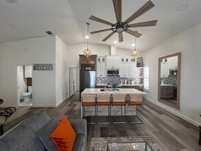 1601 Ocean Dr in Corpus Christi, TX - Building Photo - Building Photo