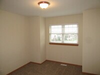 412 Galvin Pkwy photo'
