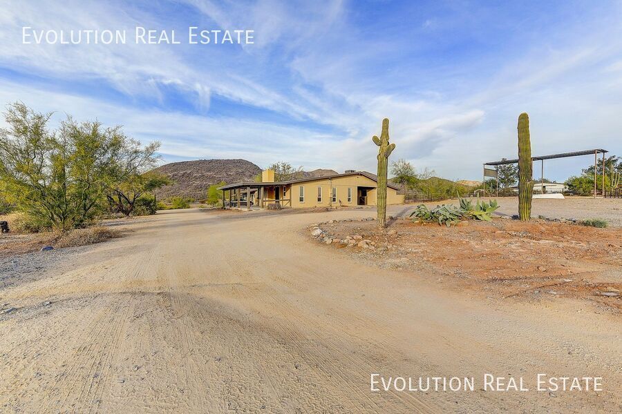 7708 E Arroyo Rd in Cave Creek, AZ - Building Photo