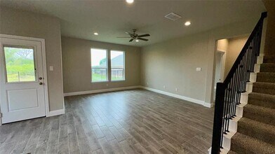1709 Sparrow St in Denton, TX - Building Photo - Building Photo