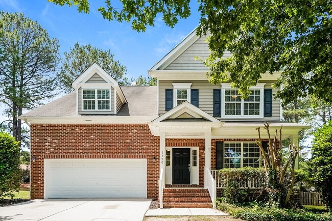 property at 1320 Trailing Rose Ct