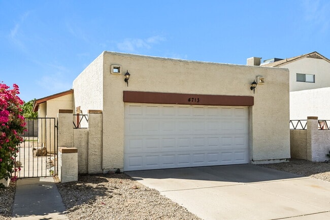 property at 4713 W Menadota Dr