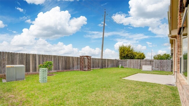 property at 1644 Longwood Glen Ln