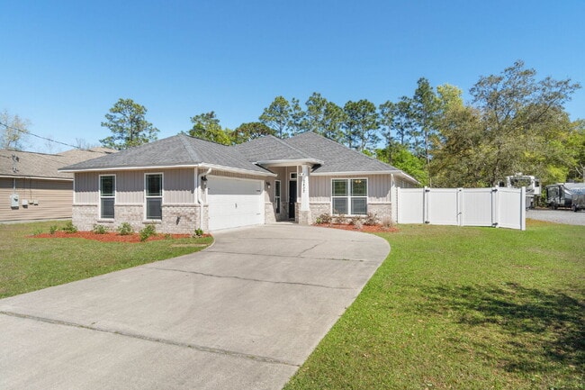 2432 Frontera St in Navarre, FL - Building Photo - Building Photo