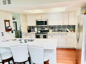 4118 Esperanza Way in Oceanside, CA - Building Photo - Building Photo