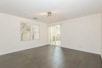 4551 Juneberry Dr in Sacramento, CA - Building Photo - Building Photo