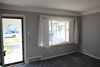 14383 Mercedes in Redford Township, MI - Building Photo - Building Photo