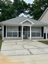 174 Wildflower Ln in Pensacola, FL - Building Photo