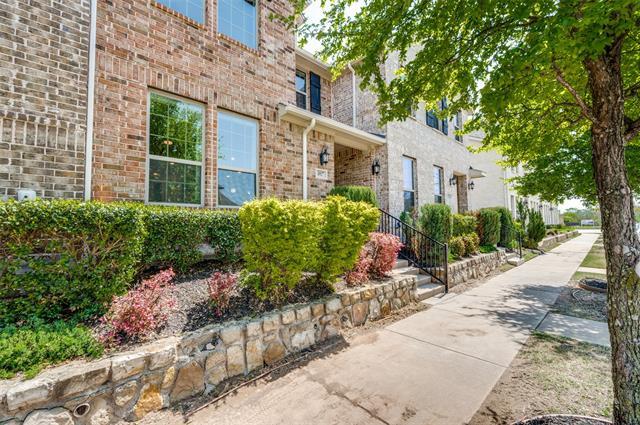 property at 4917 Barcelona Ave