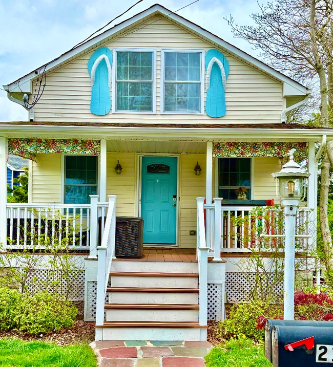 property at 2107 Main St