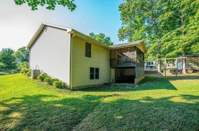 120 Edgewood Rd in Jackson, MO - Foto de edificio - Building Photo