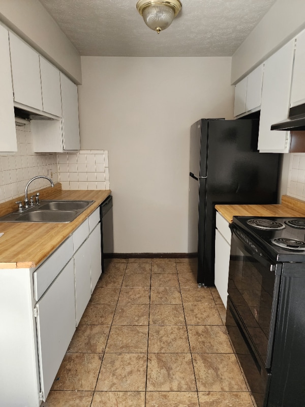 property at 7320 Sunset Strip Ave NW